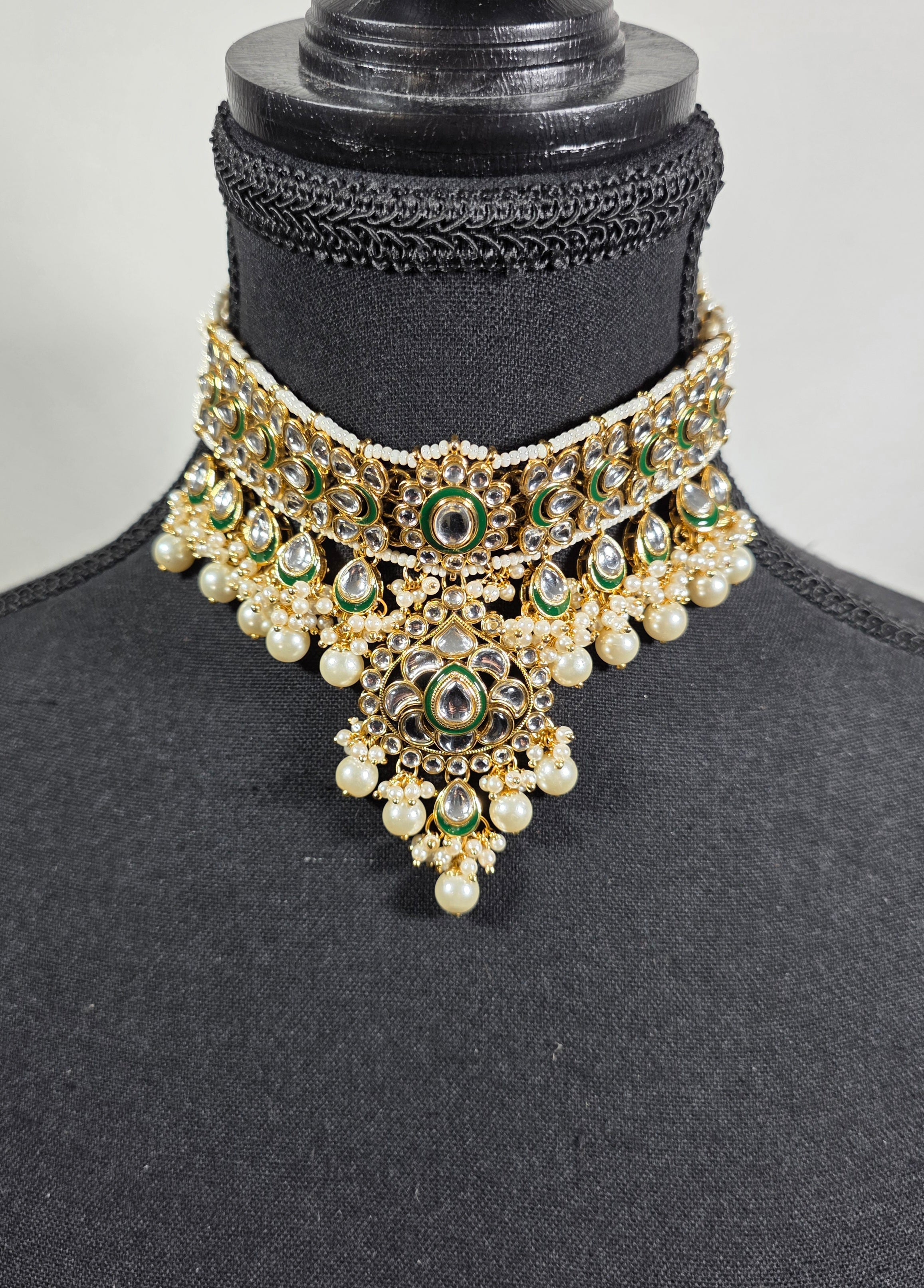 Chandrika Necklace Set