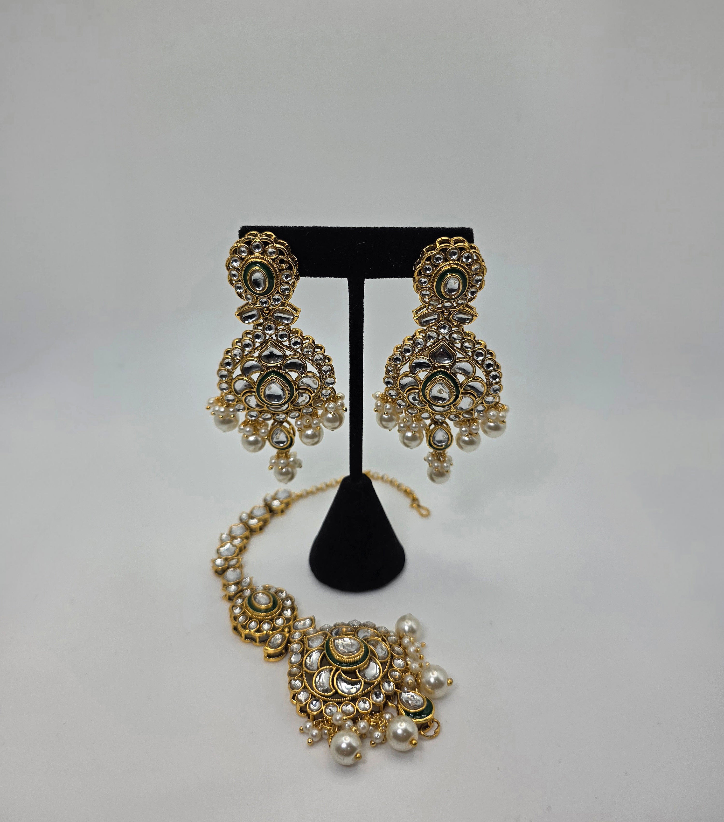 Chandrika Necklace Set