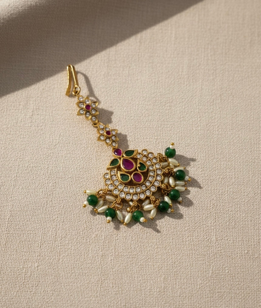 Siri Uchi Pathams/ Tikka